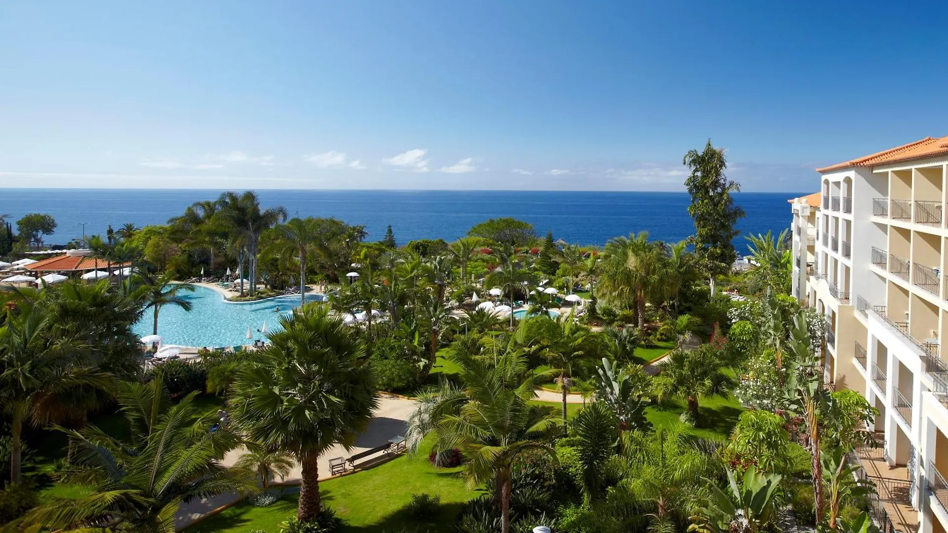 **** Aparthotel The Residence Porto Mare - Portobay Funchal  Portugal